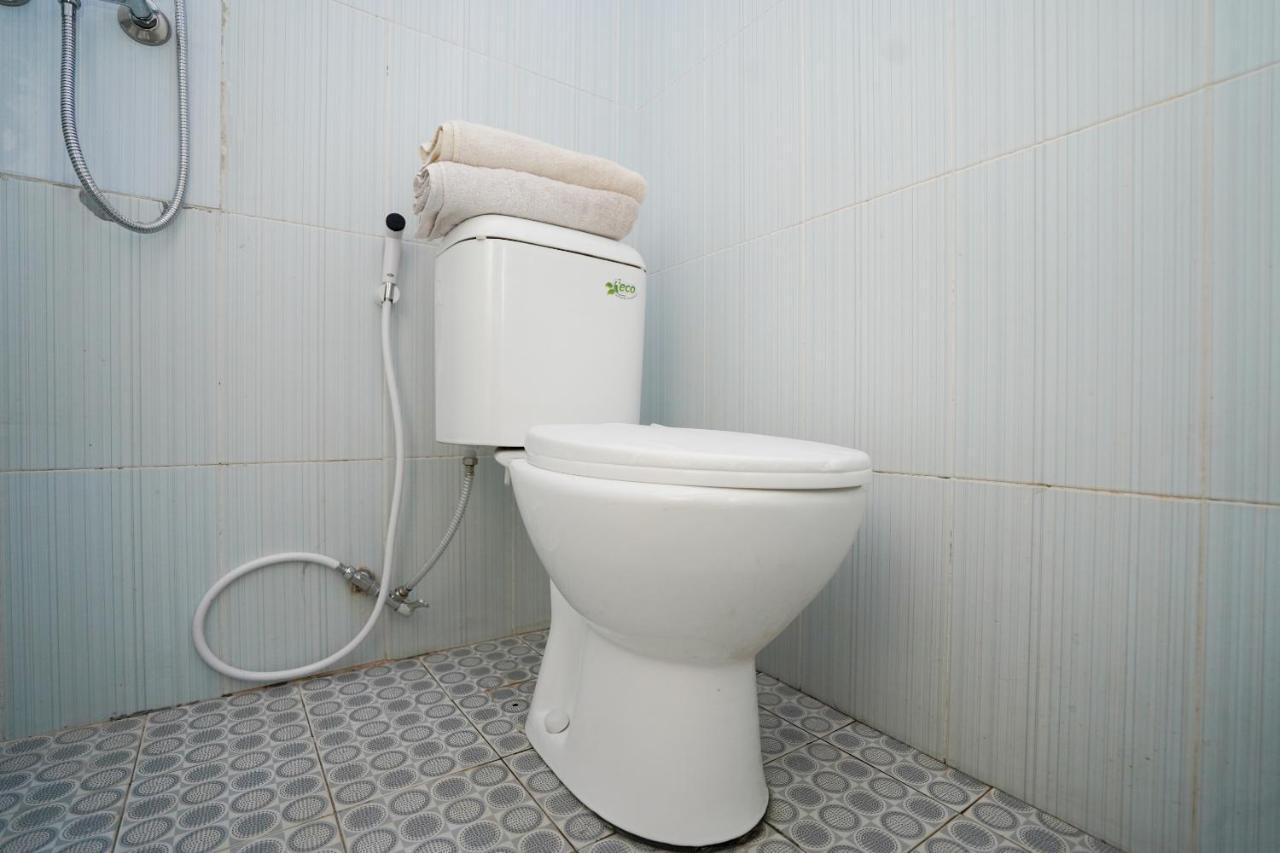 Oyo 1765 Herman Homestay Tosari Bagian luar foto